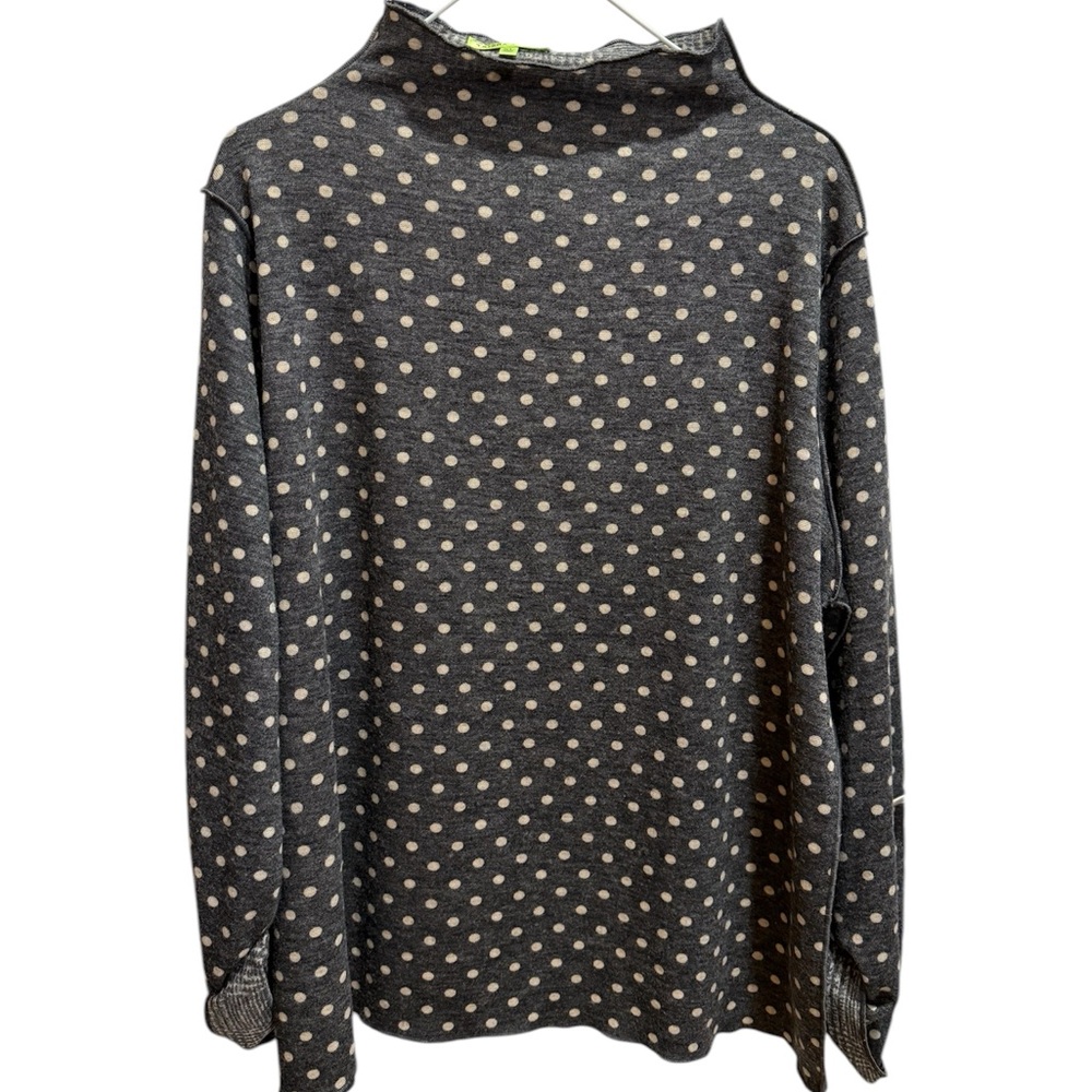Like new Trisha Tyler grayish/black with tan polka dots sweater women’s size XL